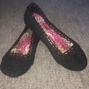 Fergalicious black flats